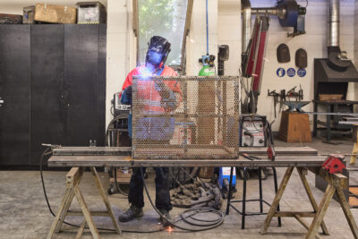 réalisation châssis dans l'atelier métal