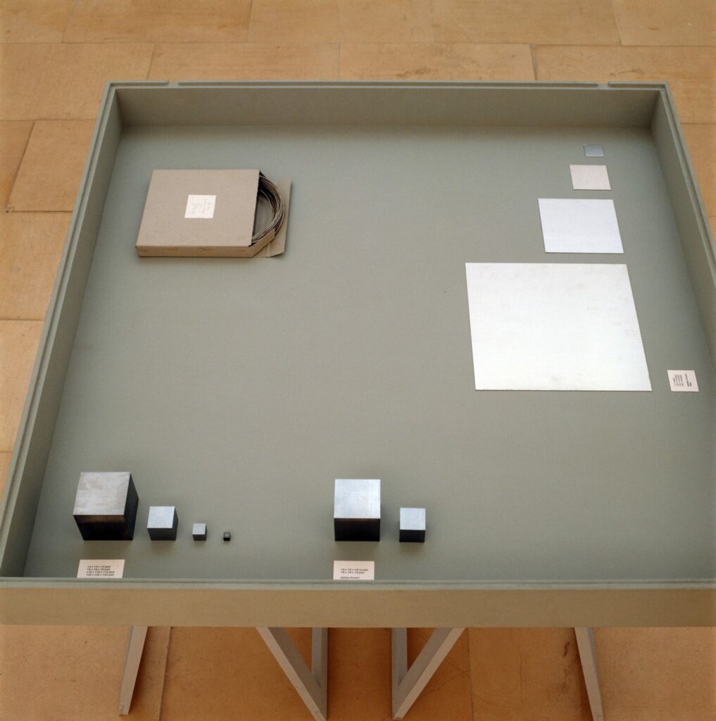 4 cubes en aluminium