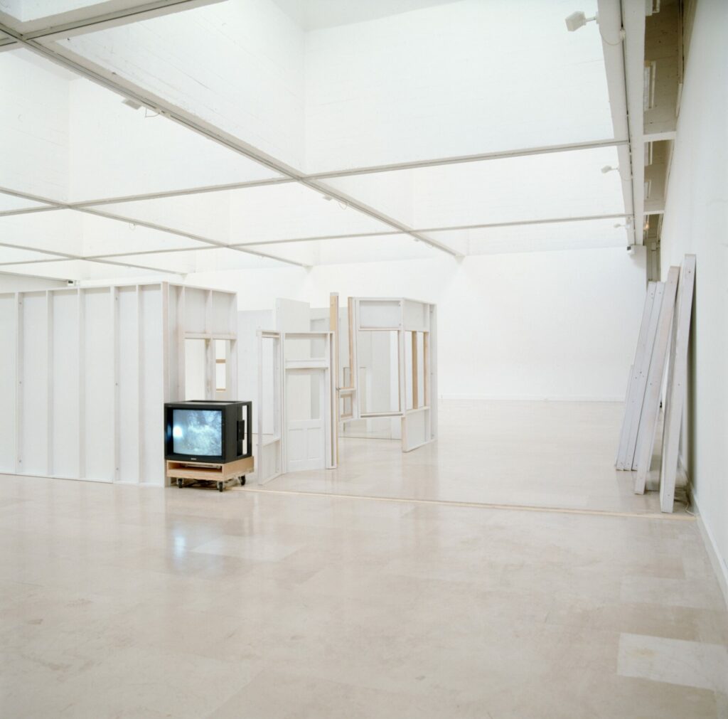 installation : techniques et matiériaux mixtes (recréation de l'atelier de R. Khedoori)