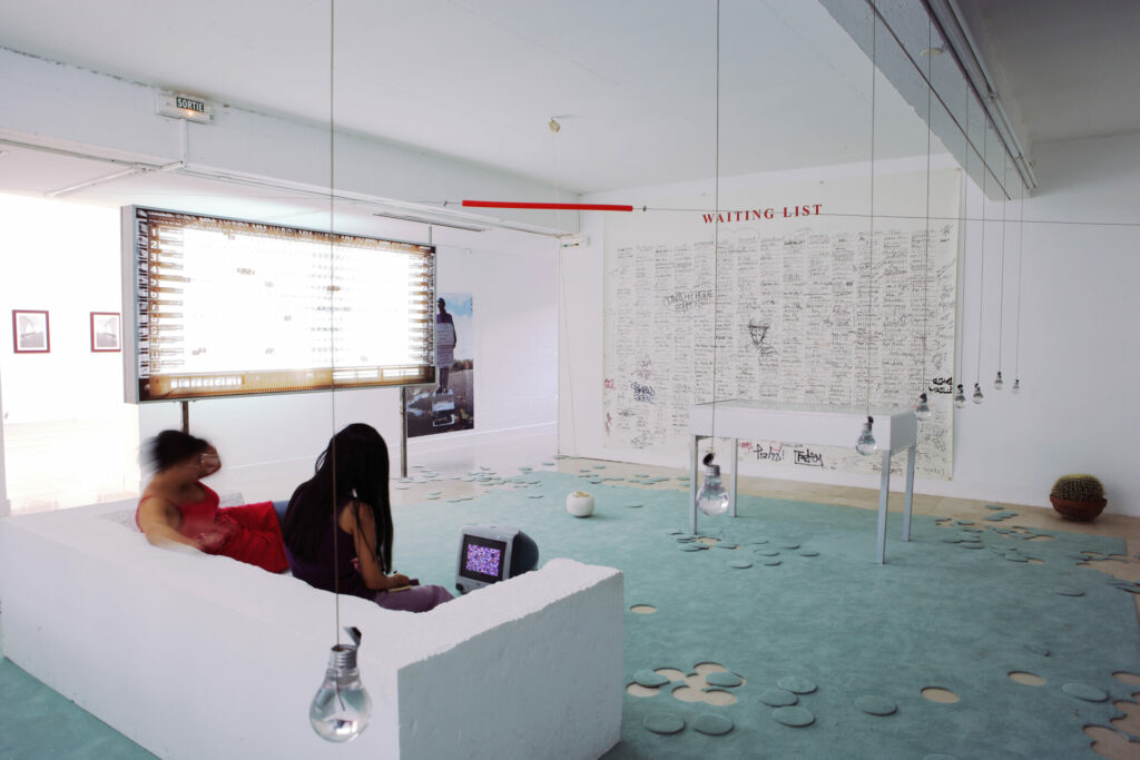 installation, technique mixte